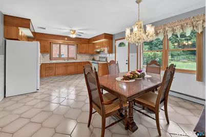 124 Judith Lane, Waterbury, CT 06704 - Photo 5