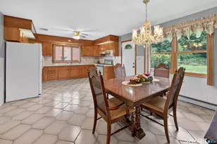 124 Judith Ln, Waterbury, CT 06704 - Photo 5