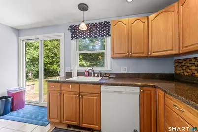 2 Carmella Terrace, Enfield, CT 06082 - Photo 9