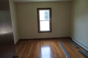 49 Winter St, Manchester, CT 06040 - Photo 7