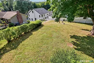 45 Valley View Rd, Fairfield, CT 06824 - Photo 19