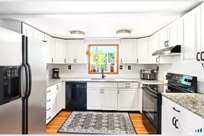 13 Snowden Street, Waterford, CT 06385 - Photo 11