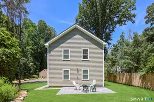247 Eckart St, Bridgeport, CT 06606 - Photo 33
