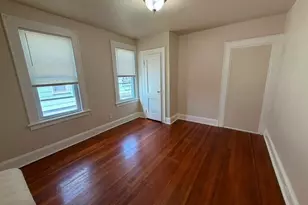 223 Wayne St, Bridgeport, CT 06606 - Photo 3