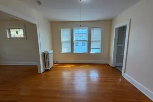 223 Wayne St, Bridgeport, CT 06606 - Photo 11