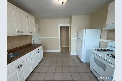 223 Wayne Street #2nd Fl., Bridgeport, CT 06606 - Photo 15