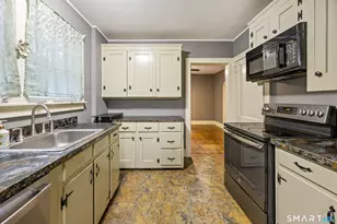 218 Maiden Ln, Durham, CT 06422 - Photo 7
