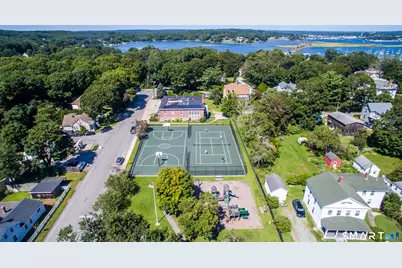 10 Main Street, Groton, CT 06340 - Photo 37