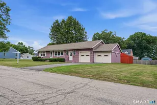20 Breault St, Putnam, CT 06260 - Photo 1