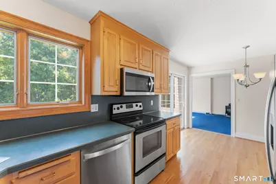 12 Juniper Road, Bloomfield, CT 06002 - Photo 11