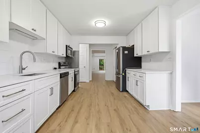 339 Navajo Loop #339, Shelton, CT 06484 - Photo 5