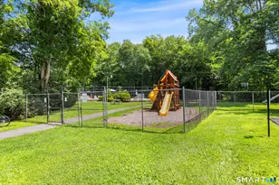 8 Rose Ln, Danbury, CT 06811 - Photo 23