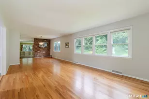 605 S Greenbrier Dr, Orange, CT 06477 - Photo 9