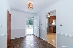 605 S Greenbrier Dr, Orange, CT 06477 - Photo 3