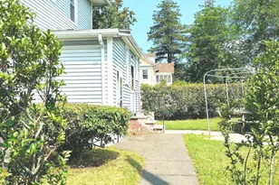 1910 Park Ave, Bridgeport, CT 06604 - Photo 5