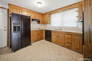 40 Eastview Dr, Windsor, CT 06095 - Photo 11