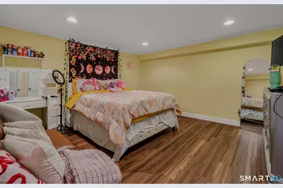 185 Lydale Place, Meriden, CT 06450 - Photo 21