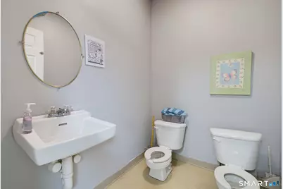 605 Foxon Road, North Branford, CT 06471 - Photo 29