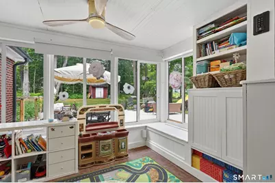 529 Pomfret Street, Putnam, CT 06260 - Photo 23