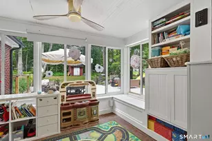 529 Pomfret St, Putnam, CT 06260 - Photo 23