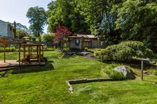 19 Hickory Dr, Ledyard, CT 06339 - Photo 37