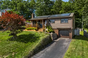 19 Hickory Dr, Ledyard, CT 06339 - Photo 1