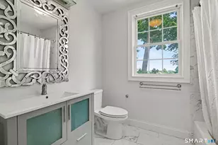 111 Vanguard St, Bridgeport, CT 06606 - Photo 21