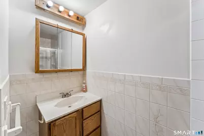 34 Lake Avenue, Trumbull, CT 06611 - Photo 15