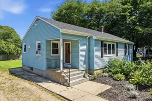 133 Bloomingdale Rd, Waterford, CT 06375 - Photo 3