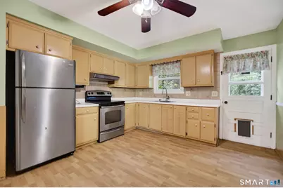 1526 Hartford Turnpike, North Haven, CT 06473 - Photo 15