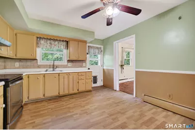 1526 Hartford Turnpike, North Haven, CT 06473 - Photo 13