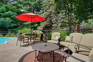 10 Crest Rd, Danbury, CT 06811 - Photo 29