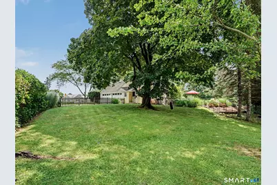 10 Crest Road, Danbury, CT 06811 - Photo 33