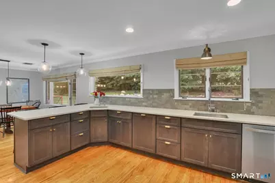 19 Tanglewood Road, West Hartford, CT 06117 - Photo 7