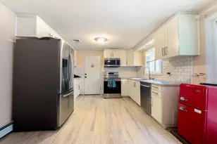 82 Sande Ave, Waterbury, CT 06706 - Photo 7