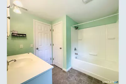 82 Sande Avenue, Waterbury, CT 06706 - Photo 11