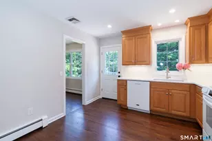 831 Nut Plains Rd, Guilford, CT 06437 - Photo 11