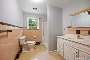 165 Birchwood St, Waterbury, CT 06708 - Photo 9