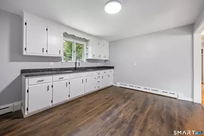 165 Birchwood Street, Waterbury, CT 06708 - Photo 5