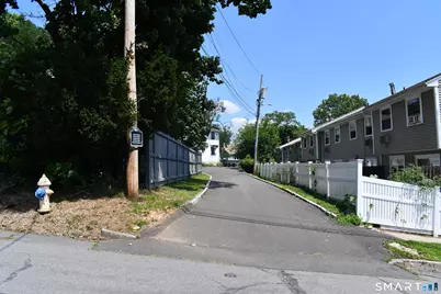 42 Poe Court, Fairfield, CT 06825 - Photo 19
