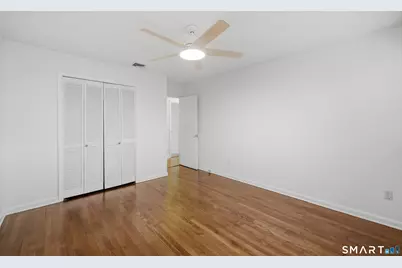 207 Barncroft Road, Stamford, CT 06902 - Photo 19