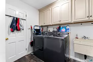 85 Dean Rd, East Lyme, CT 06333 - Photo 15
