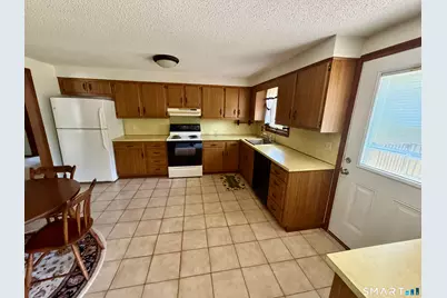 1130-R Blue Hills Avenue, Bloomfield, CT 06002 - Photo 5