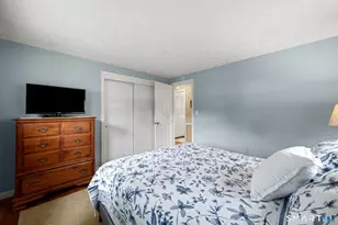 25 Litchfield Dr, Enfield, CT 06082 - Photo 23