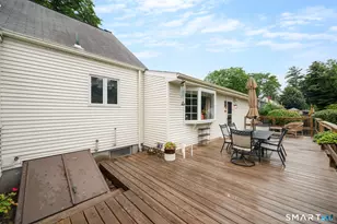 25 Litchfield Dr, Enfield, CT 06082 - Photo 35