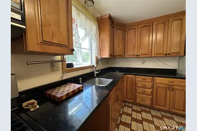 99 Glenwood Drive, Wethersfield, CT 06109 - Photo 7