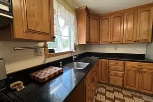 99 Glenwood Dr, Wethersfield, CT 06109 - Photo 7