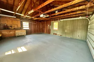 417 Denslow St, Windsor Locks, CT 06096 - Photo 33