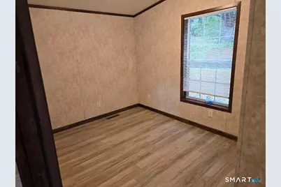 11 R and R Park, Killingly, CT 06241 - Photo 13