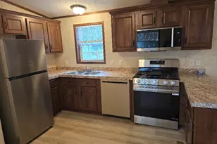 11 R And R Pk, Killingly, CT 06241 - Photo 3